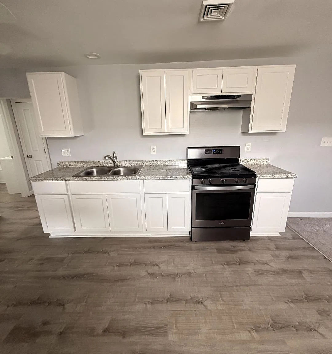 2 bed, 1100 sqft, $1,550 — Photo 1