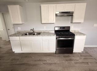 468 Linden St #3, Fall River, MA 02720