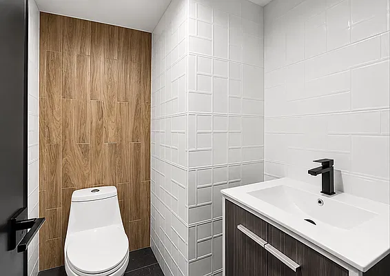 Bathroom, photo 1