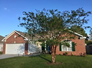 7820 Lumberton Rd, North Charleston, SC 29418