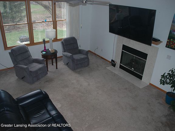 4th image of 612 Hastay Blvd #20