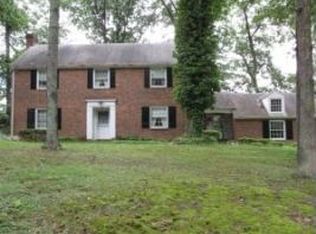 2105 Deyerle Rd SW, Roanoke, VA 24018