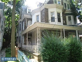 2nd image of 226 W Johnson St