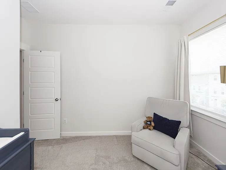 1665 Indy Dr — Photo 23