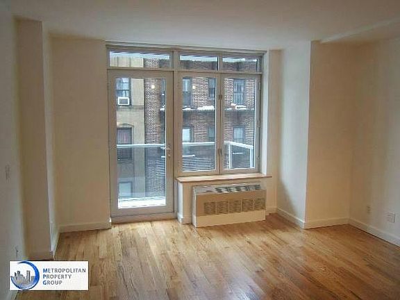 2nd image of 196 Stanton St APT 5G