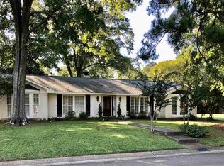 5235 Runnymede Rd, Jackson, MS 39211