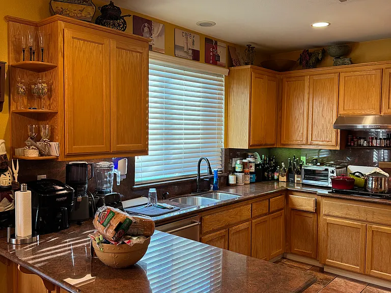 2036 Eucalyptus Way — Photo 8