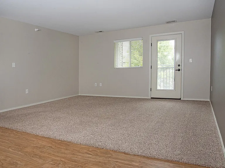 5900 Roose St — Photo 18