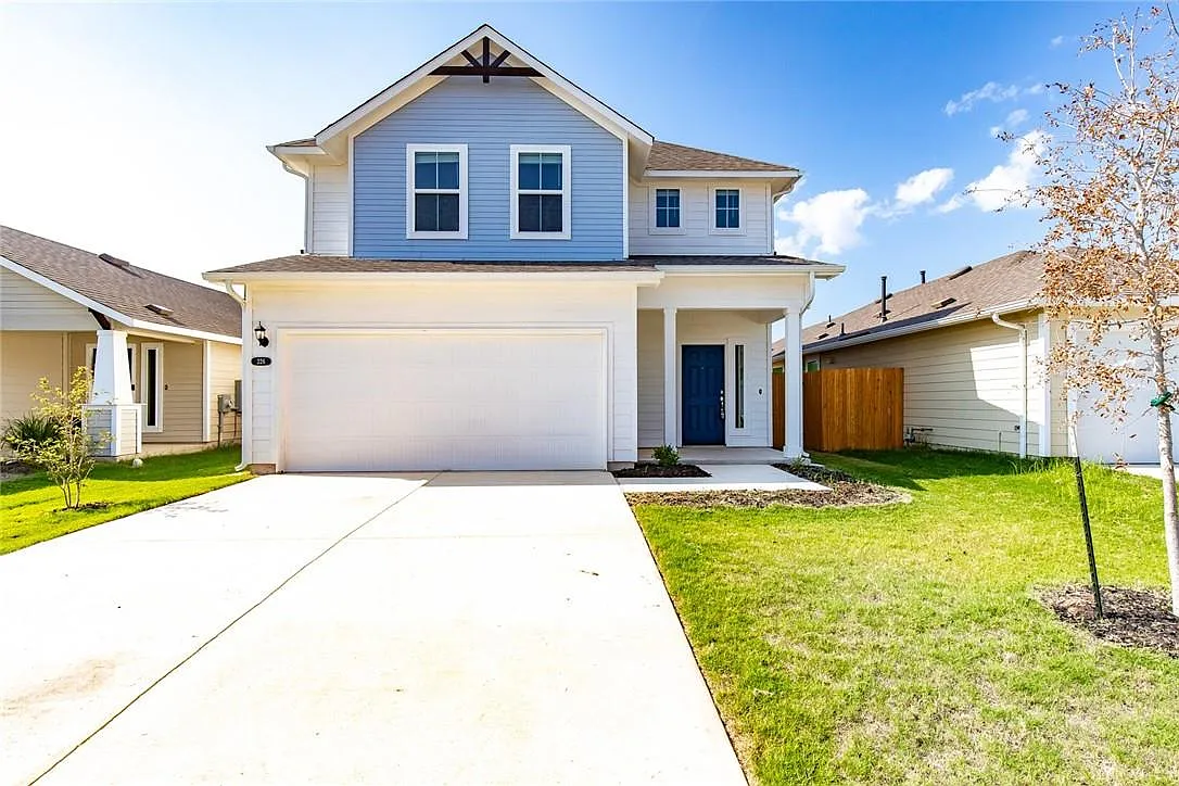 3 bed, 2.5 bath, 1796 sqft, $2,050 — Photo 1