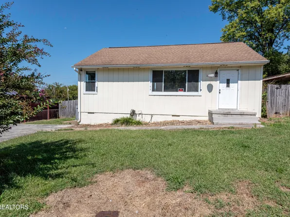 186 Fletcher Ct, Maryville, TN 37804