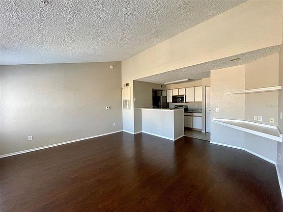 3rd image of 2202 Key West Ct APT 631
