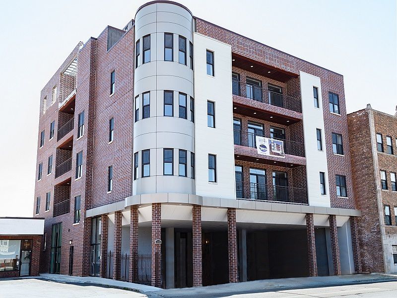1st image of 2515 W Lawrence Ave #3N