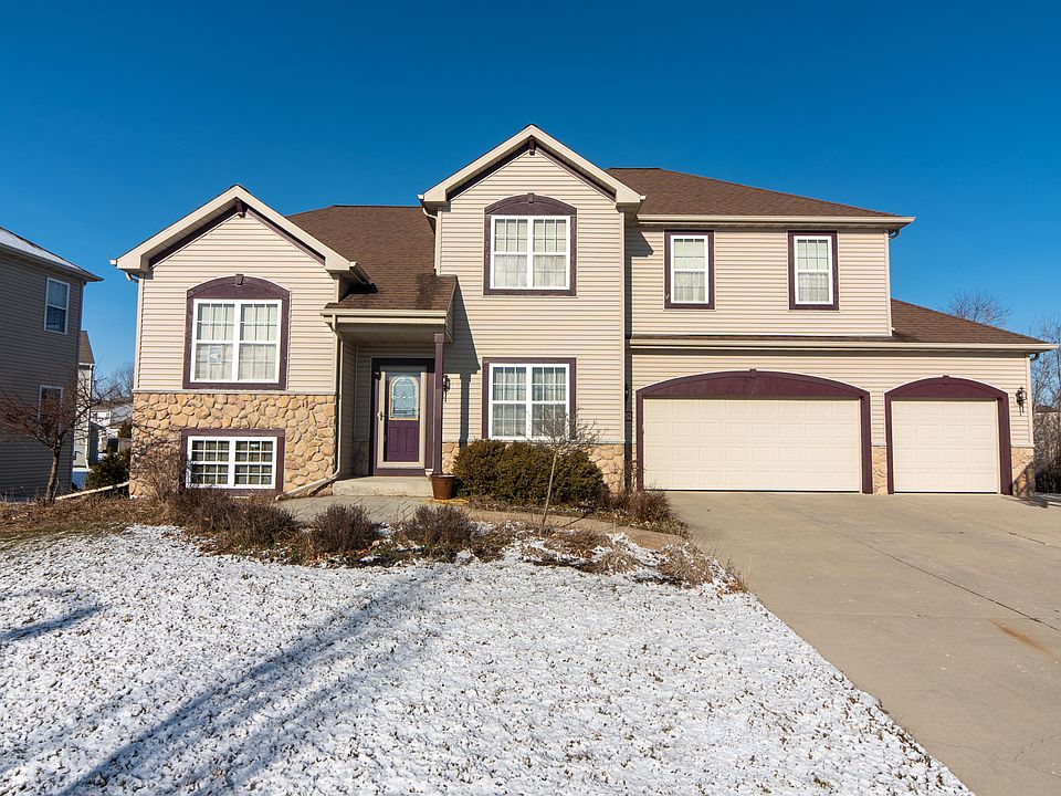 1st image of 9524 W Parkland Ct