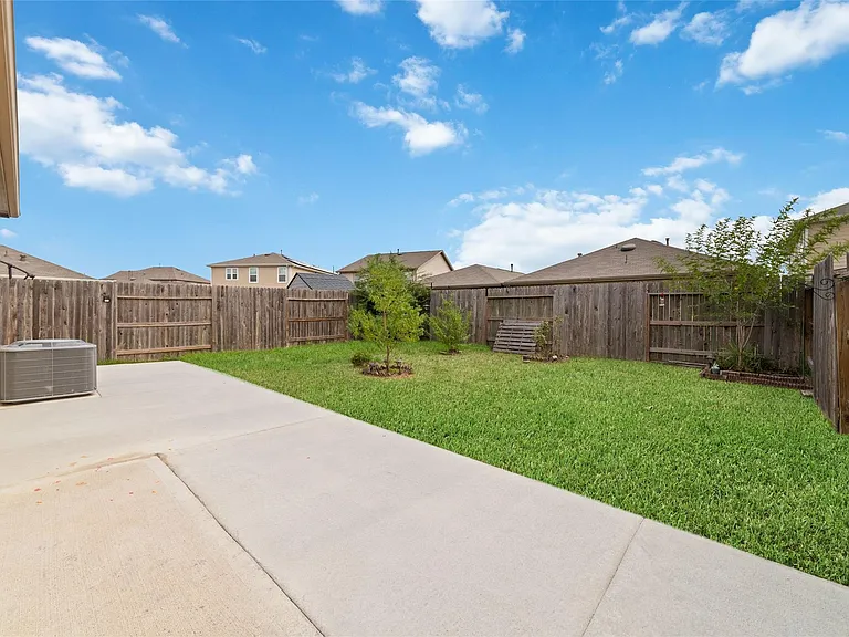16615 Chill Brook Dr — Photo 21