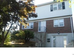 76 Soundview St, Port Chester, NY 10573