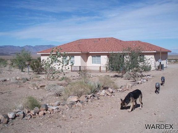 3rd image of 4810 Calle Glen