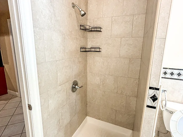 921 Ridge Ave #3D — Photo 10