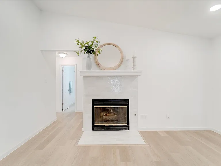 12815 Carrera Dr — Photo 24