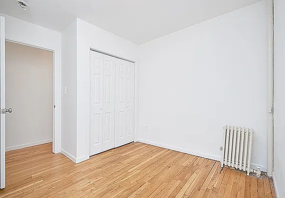 5th image of 623 Halsey St APT 6