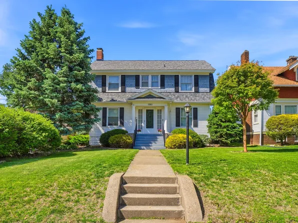 1561 Washington St, Muscatine, IA 52761