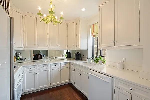 Sold by Corcoran | media 14