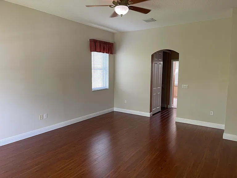 9828 Stover Way — Photo 18