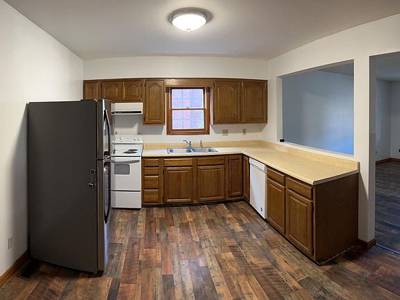 2nd image of 608 E High Ave #608