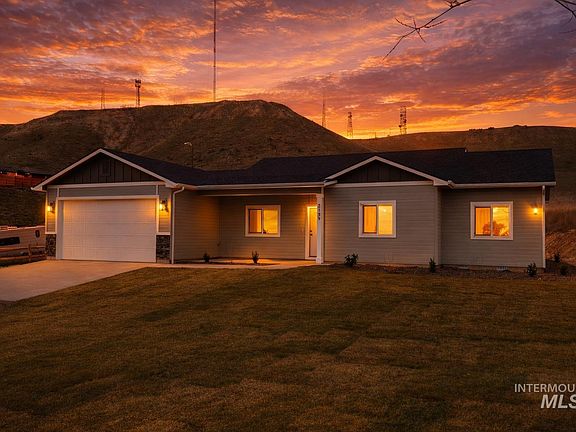 3rd image of 2198 State Highway 52