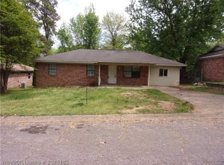 313 S 29th St, Ozark, AR 72949