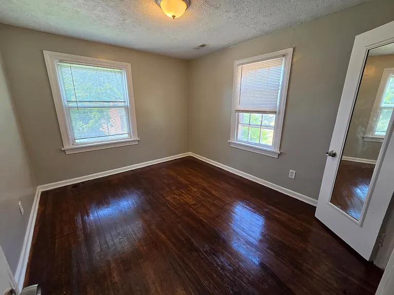 1405 Villa Dr — Photo 10