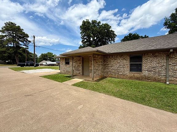 3rd image of 3629 McDonald Rd