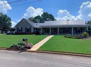 2612 Radcliff Rd, Dothan, AL 36303