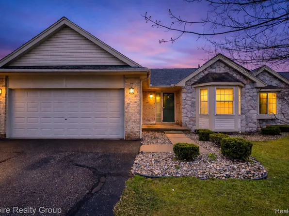 12330 Hickory E, Utica, MI 48315