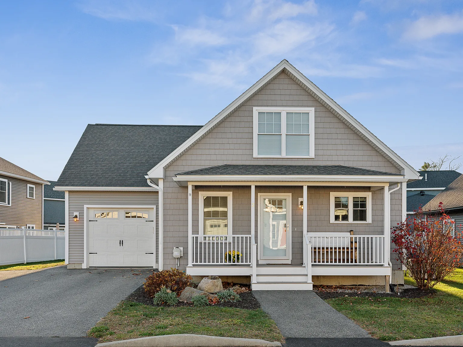 2 Mickelson Way — Photo 2