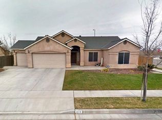 1378 Peachwood St, Lemoore, CA 93245