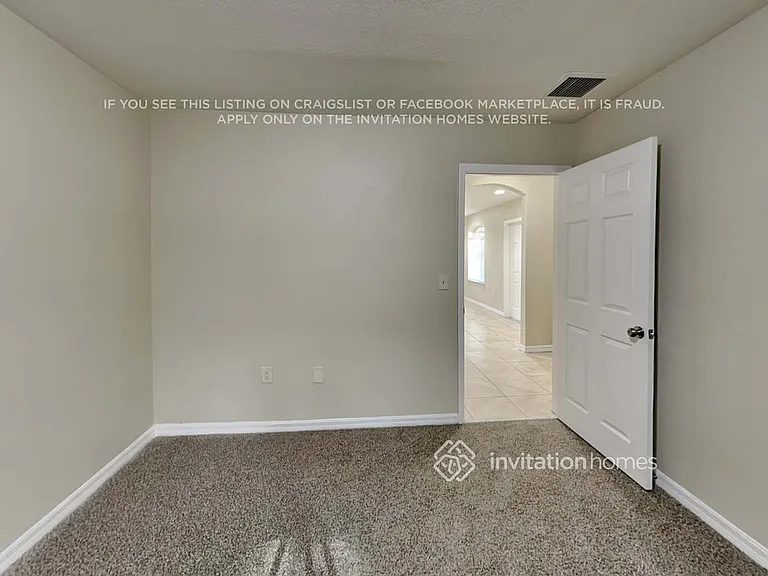 3746 NW 201st Ter — Photo 16