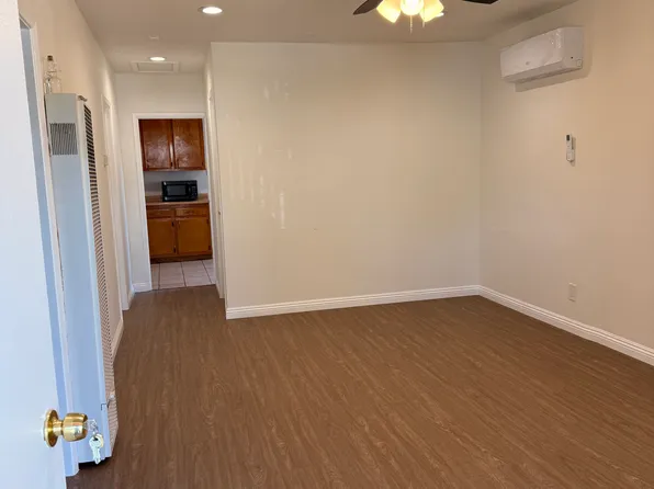 1127 W Victoria St, San Bernardino, CA 92411