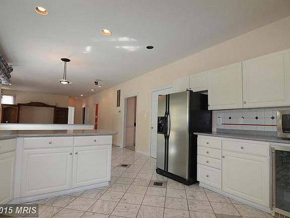 3rd image of 6101 Woodland Stream Dr