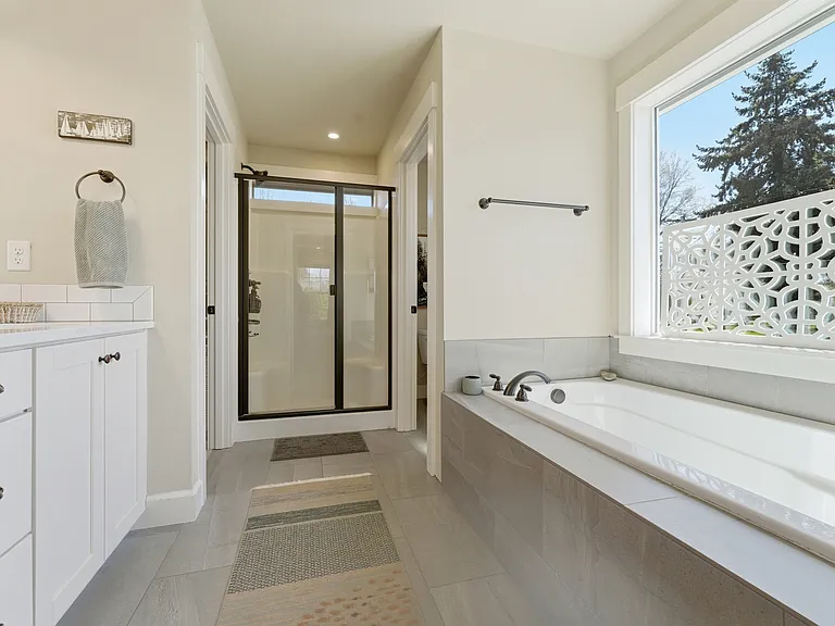 7340 N Stanford Ave #A — Photo 16