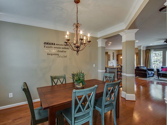 Formal dining room