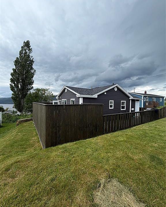 1st image of 19 Clarence Street
