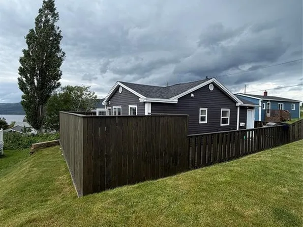 19 Clarence Street, Corner Brook, NL A2H1R8