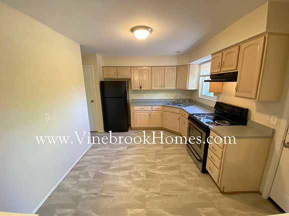 4th image of 4383 Airycrest Ln