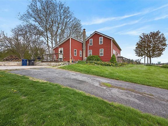 4th image of 54 Bostwick Rd