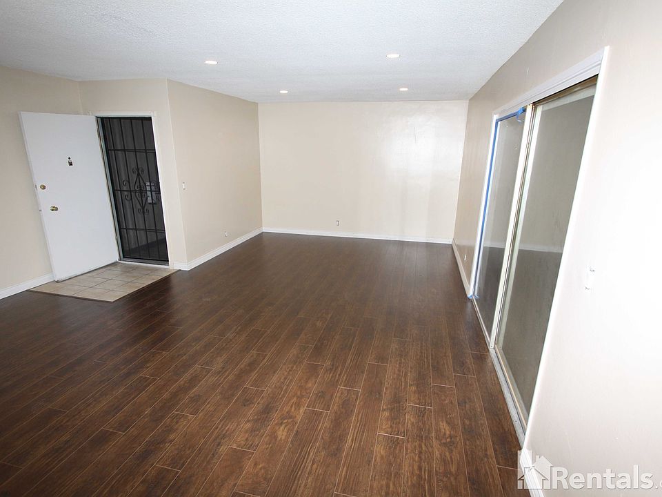 1st image of 555 E Hazel St APT 9