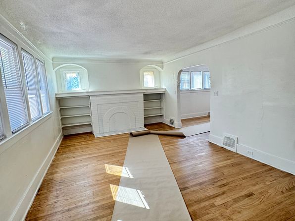 11043 Wilshire Dr