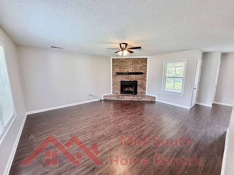 7328 Hillshire Dr — Photo 10