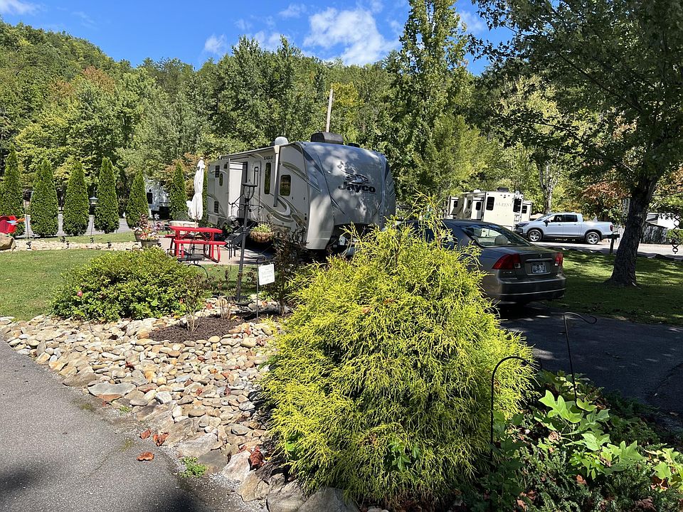 1st image of 4229 E Pkwy #48-lot 48