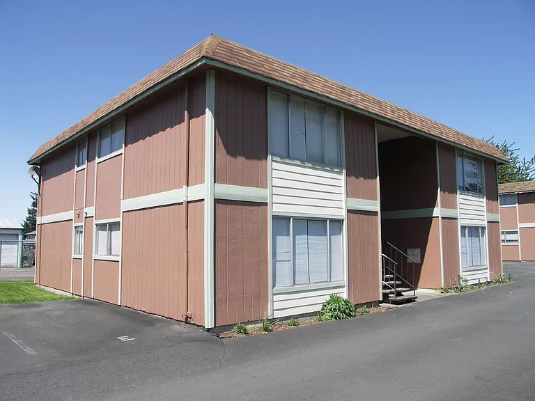 4658 Ocean Beach Hwy — Photo 1