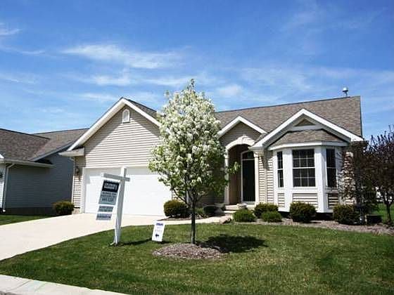 2nd image of 1138 Creekside Ct